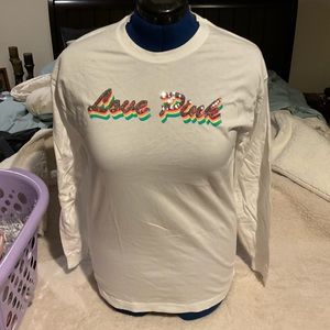 All new vs pink items